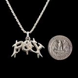 P&Y SILVER PENDANT + CHAIN (3CM WIDTH)